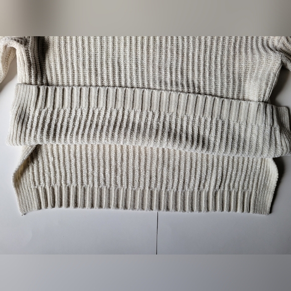 Aerie Crean Chenille Knit Textured Long Sleeve Pullover Sweater - Picture 3 of 10